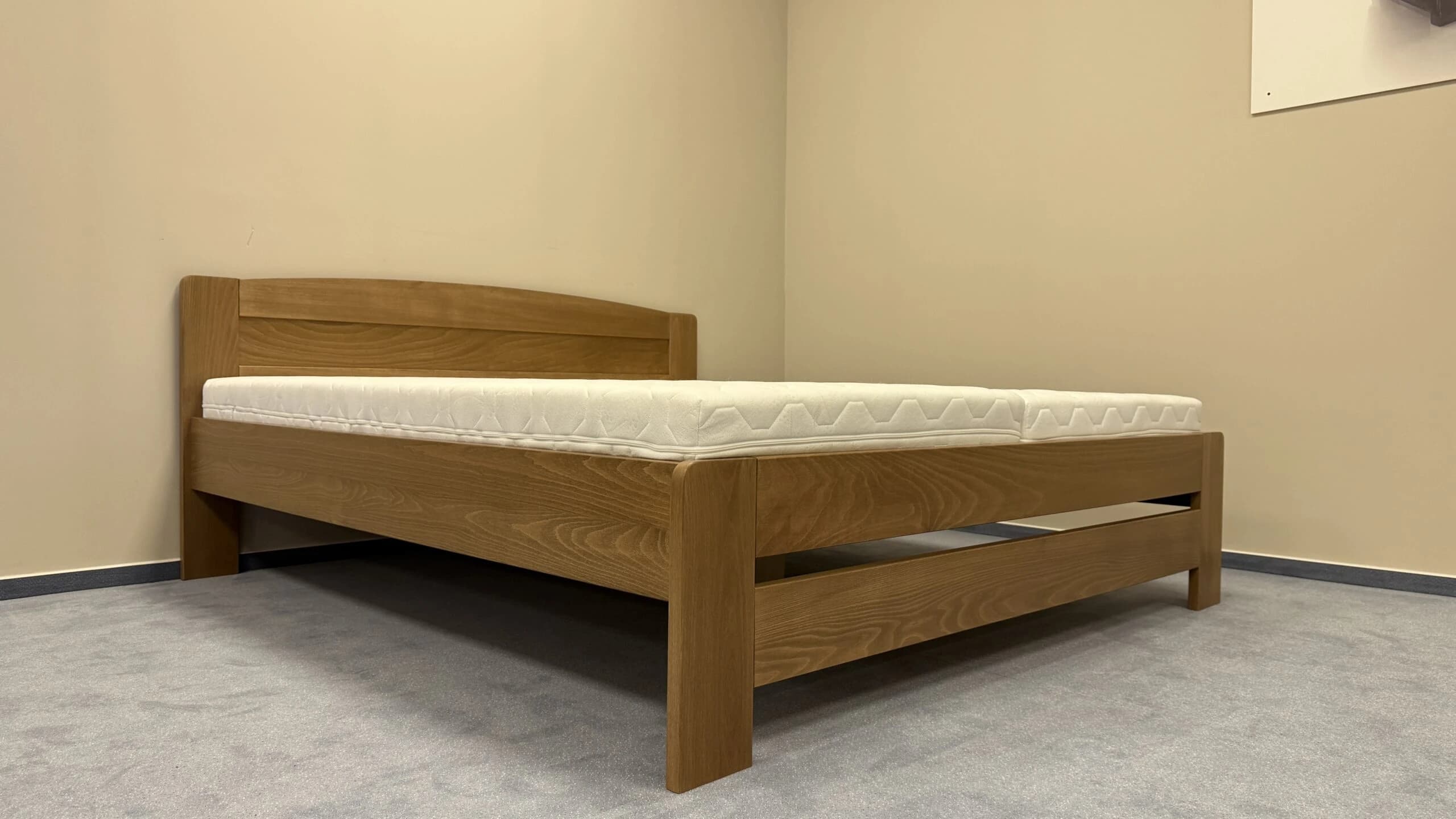 Postel z masivu Justina – 1