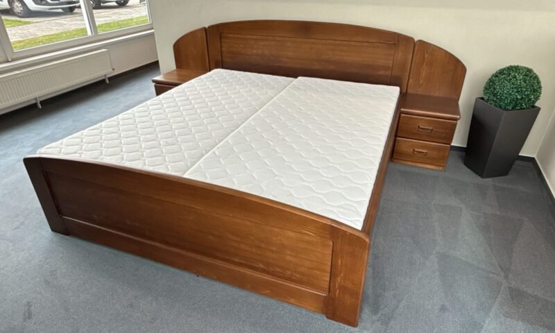 Postel z masivu - Bela výklop