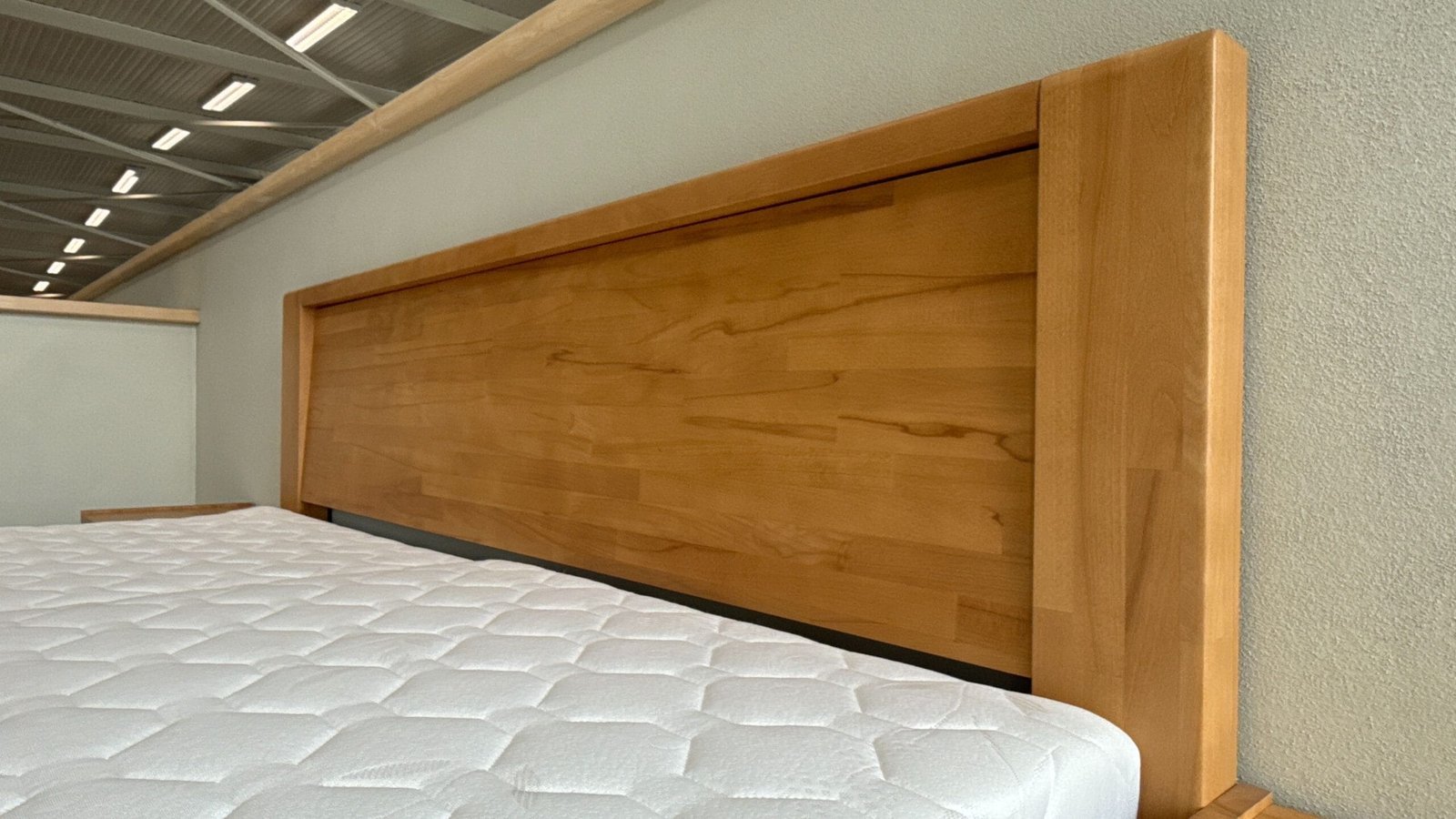 Postel z masivu Erika - Obrázek 3