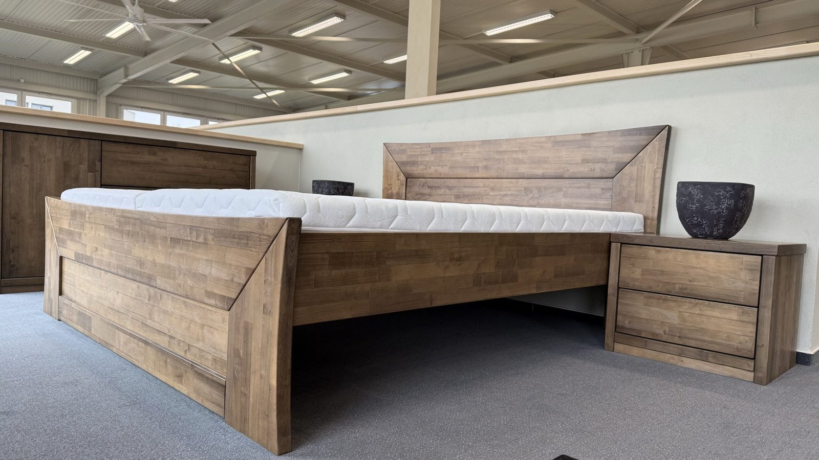 Postel z masivu Vanesa - Obrázek 6